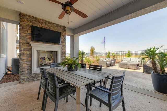 2017 Arbor Ridge Dr, Roseville, CA 95747