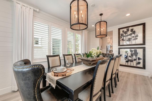 2017 Arbor Ridge Dr, Roseville, CA 95747