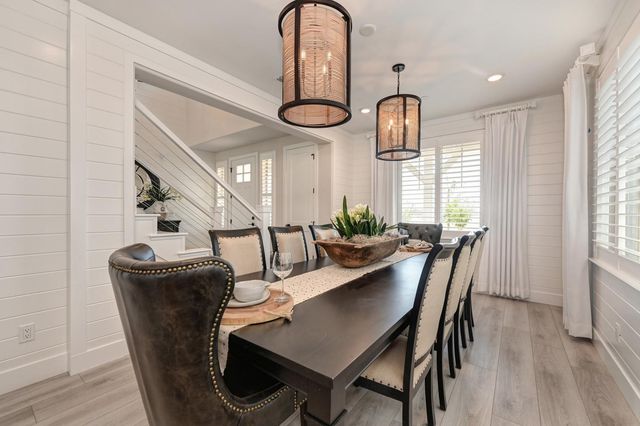 2017 Arbor Ridge Dr, Roseville, CA 95747