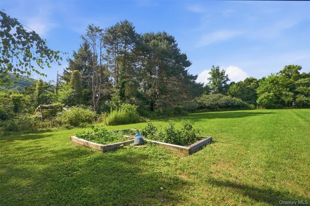 740-742 Lattintown Road, Milton, NY 12547