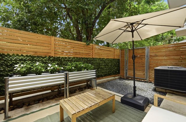 814 N. Bluff DR 93, Austin, TX 78745