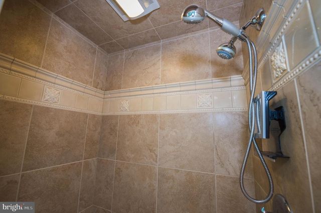 5482 ROYAL MILE BLVD, Salisbury, MD 21801