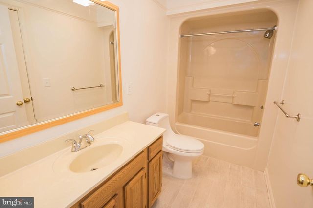 5482 ROYAL MILE BLVD, Salisbury, MD 21801