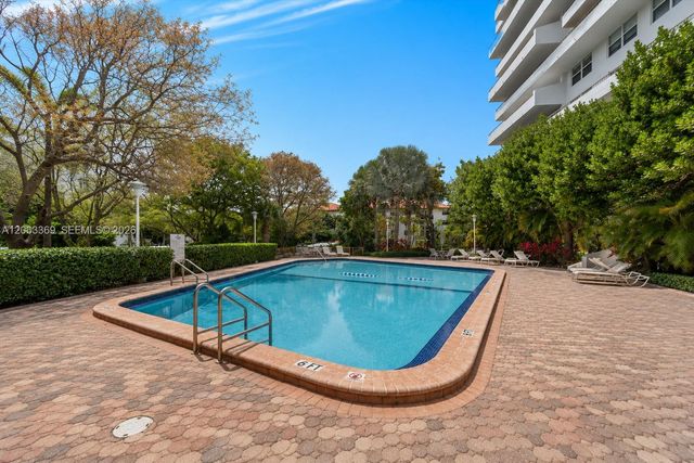 155 Ocean Lane Dr 208, Key Biscayne, FL 33149