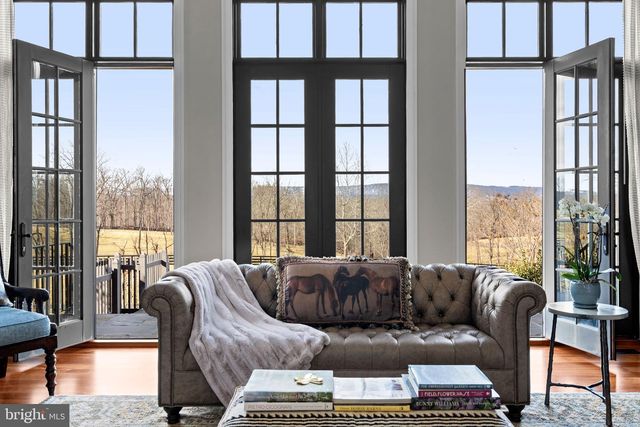 21051 ST LOUIS RD, Middleburg, VA 20117