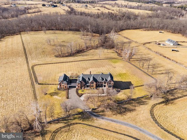 21051 ST LOUIS RD, Middleburg, VA 20117