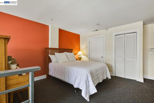 809 Clay St, Oakland, CA 94607