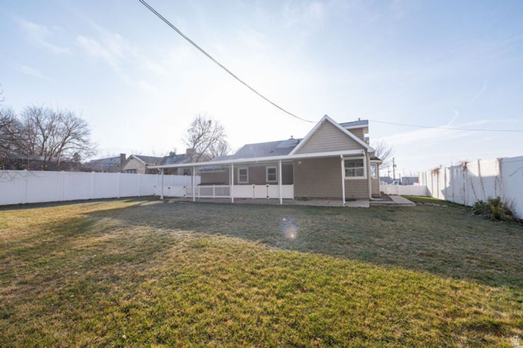 Image 35 of property listing at 1411 E WOODLAND AVE, Salt Lake City, UT 84106