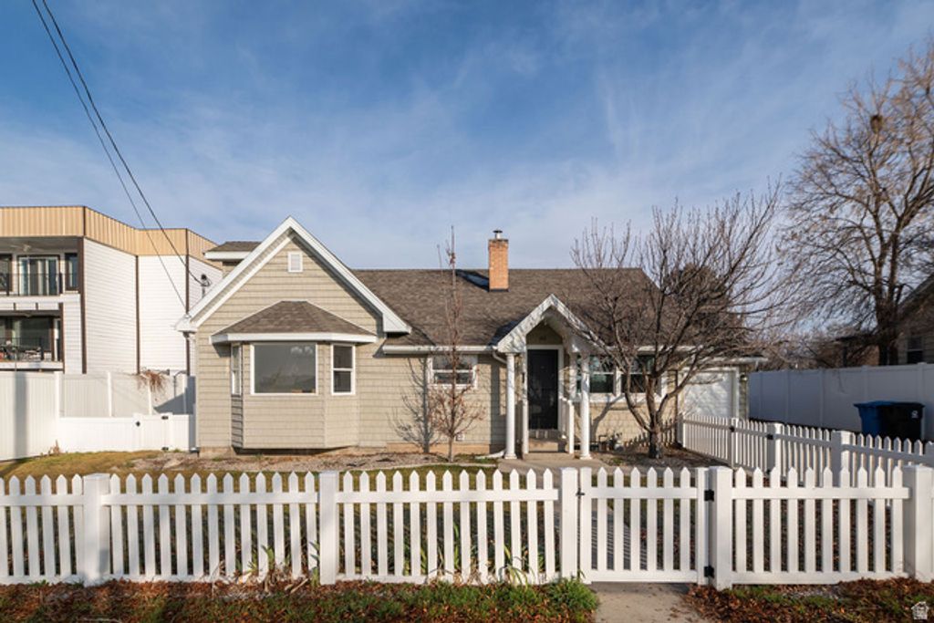 Image 40 of property listing at 1411 E WOODLAND AVE, Salt Lake City, UT 84106