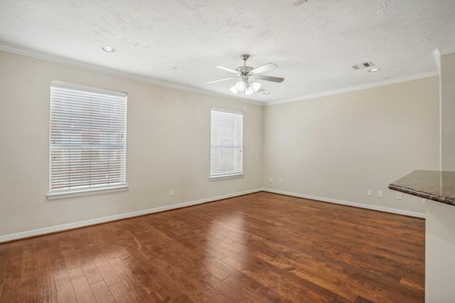 3419 Skyline Village Drive, Houston, TX 77057