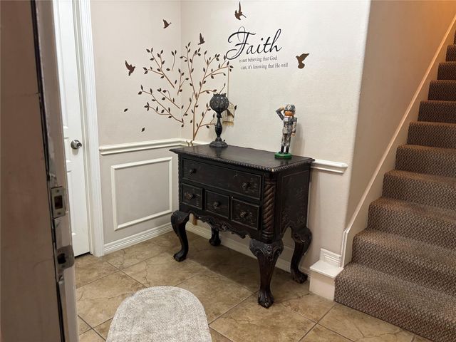 3419 Skyline Village Drive, Houston, TX 77057