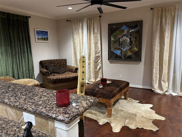 3419 Skyline Village Drive, Houston, TX 77057