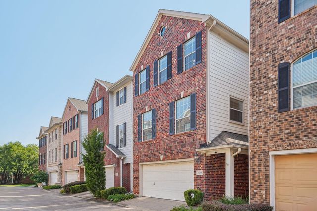 3419 Skyline Village Drive, Houston, TX 77057