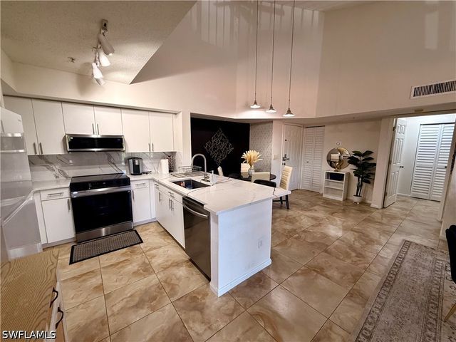 1265 Wildwood Lakes BLVD 303, Naples, FL 34104