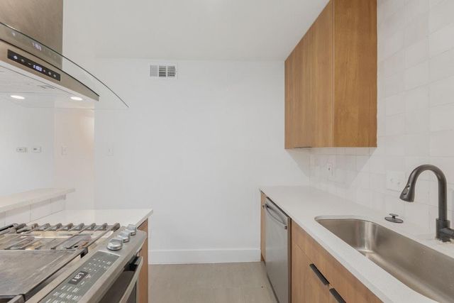 7929 Gault ST 108, Austin, TX 78757