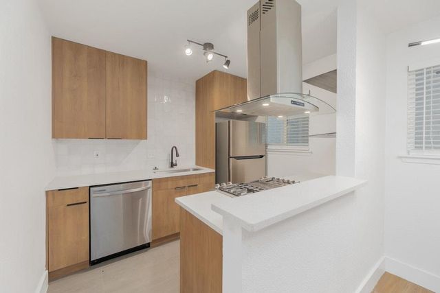 7929 Gault ST 108, Austin, TX 78757