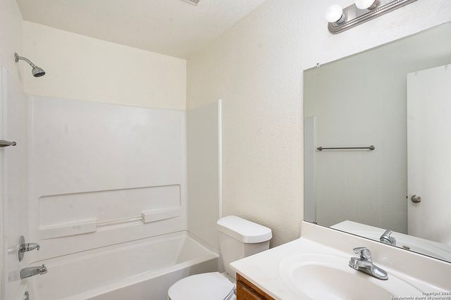 6334 Fence, San Antonio, TX 78244