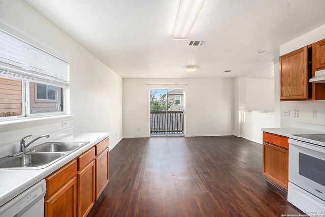 6334 Fence, San Antonio, TX 78244