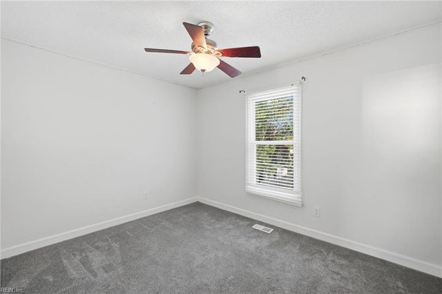 1869 Tolstoy DR, Virginia Beach, VA 23454