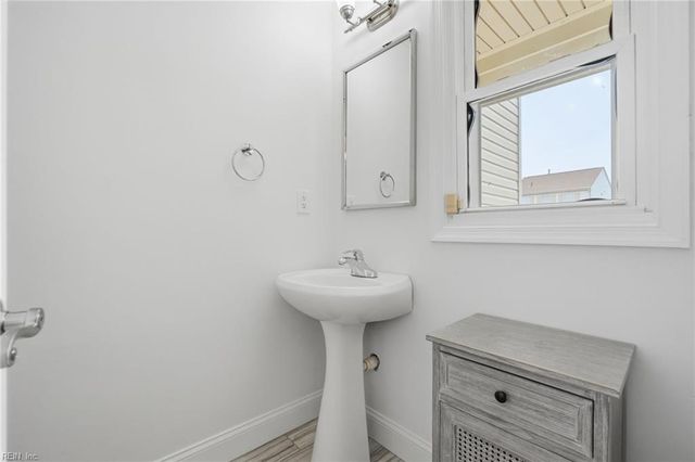1869 Tolstoy DR, Virginia Beach, VA 23454