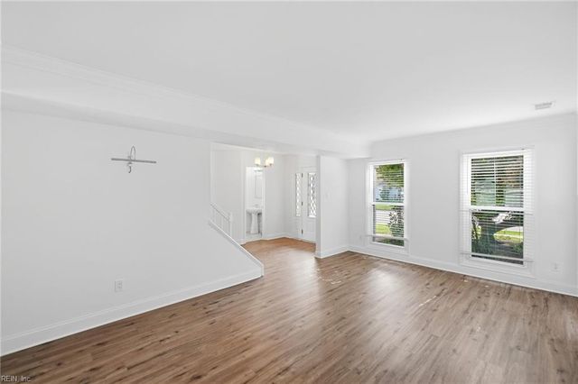1869 Tolstoy DR, Virginia Beach, VA 23454