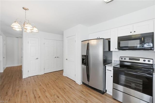 1869 Tolstoy DR, Virginia Beach, VA 23454
