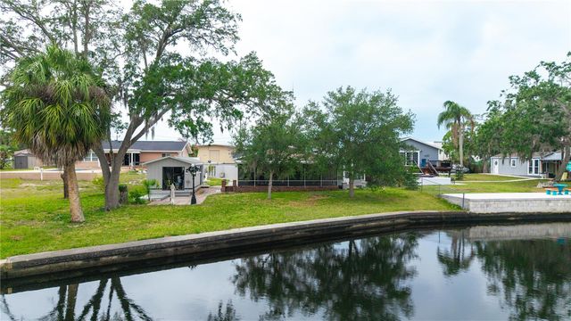5822 RIVER ROAD, New Port Richey, FL 34652