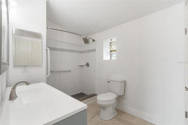 5822 RIVER ROAD, New Port Richey, FL 34652