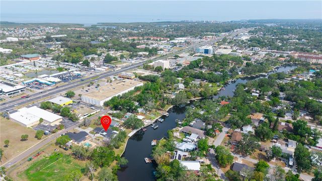 5822 RIVER ROAD, New Port Richey, FL 34652