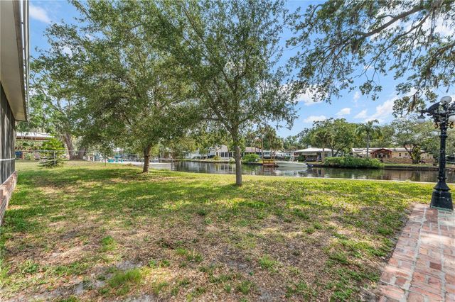 5822 RIVER ROAD, New Port Richey, FL 34652