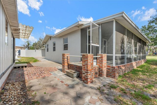 5822 RIVER ROAD, New Port Richey, FL 34652