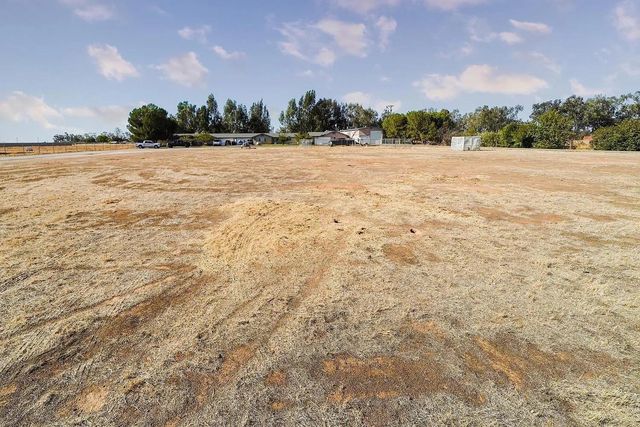 34681 Ave 12, Madera, CA 93636
