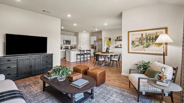 121 Southridge TRL, Marble Falls, TX 78654