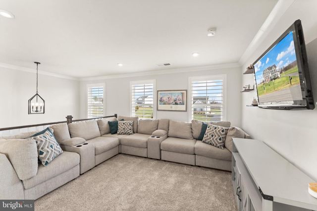 38373 CORALBERRY PL, Lovettsville, VA 20180