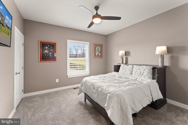 38373 CORALBERRY PL, Lovettsville, VA 20180