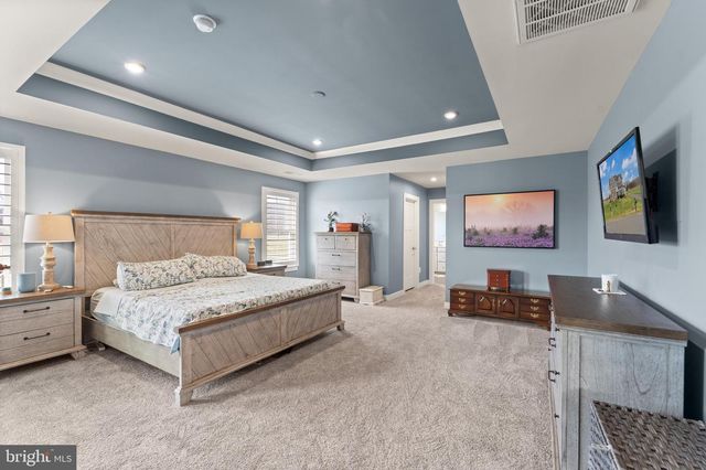 38373 CORALBERRY PL, Lovettsville, VA 20180