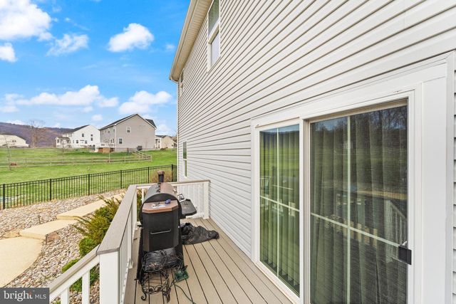 38373 CORALBERRY PL, Lovettsville, VA 20180