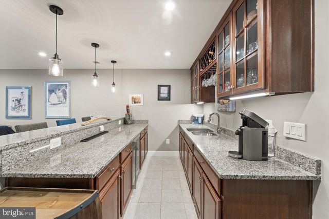 38373 CORALBERRY PL, Lovettsville, VA 20180