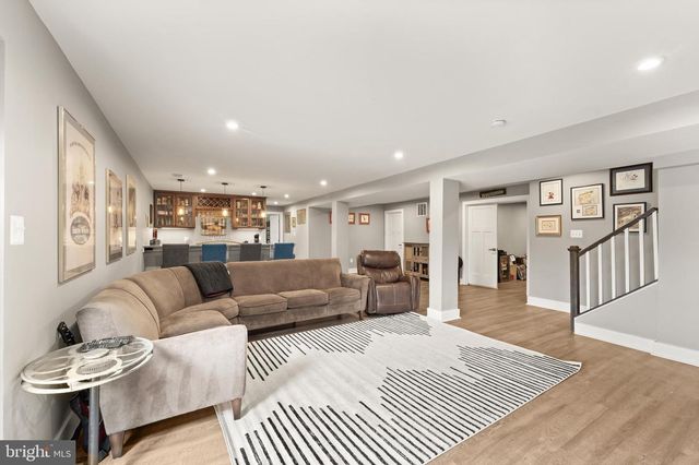 38373 CORALBERRY PL, Lovettsville, VA 20180