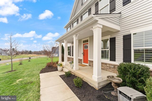 38373 CORALBERRY PL, Lovettsville, VA 20180