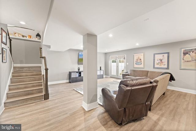 38373 CORALBERRY PL, Lovettsville, VA 20180