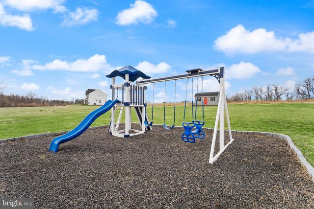 38373 CORALBERRY PL, Lovettsville, VA 20180