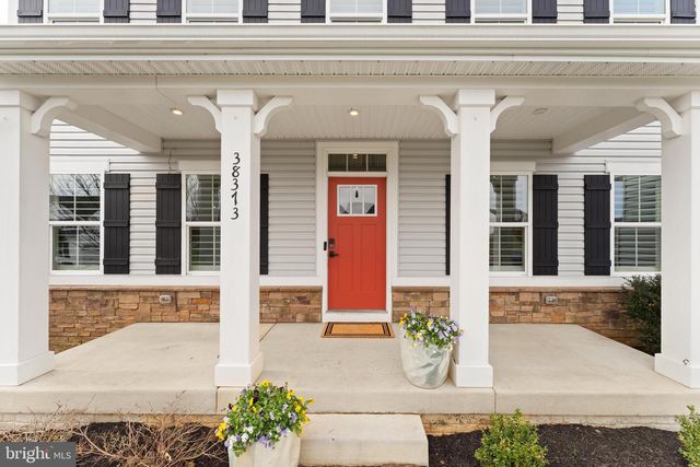 38373 CORALBERRY PL, Lovettsville, VA 20180