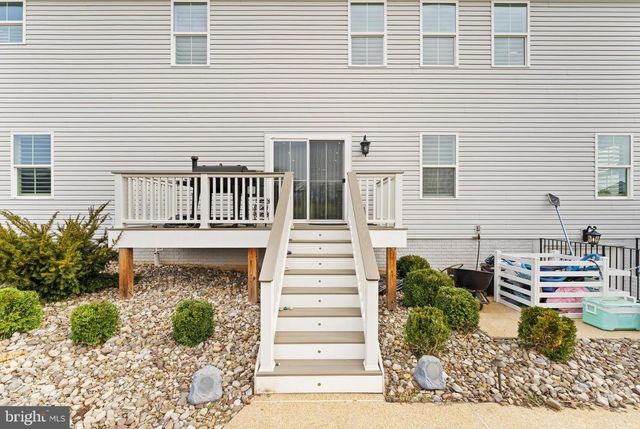 38373 CORALBERRY PL, Lovettsville, VA 20180