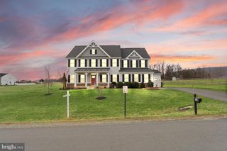 38373 CORALBERRY PL, Lovettsville, VA 20180