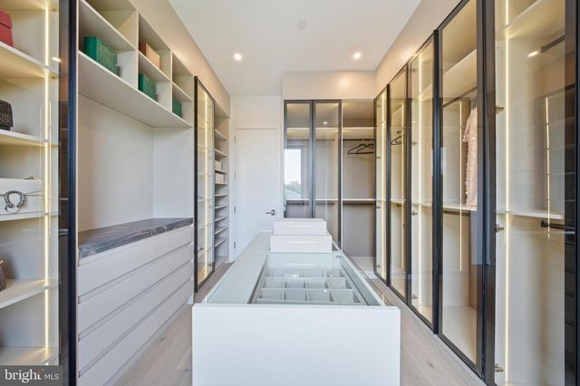 6201 PLAINVIEW RD, Bethesda, MD 20817