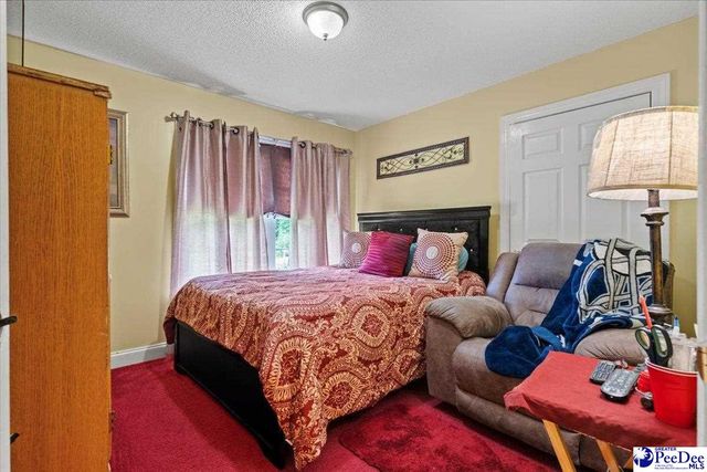 511 N Pinckney St, Timmonsville, SC 29161
