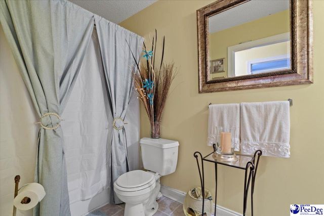 511 N Pinckney St, Timmonsville, SC 29161