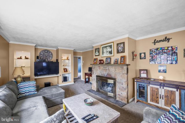 190 NEW RD, Southampton, PA 18966