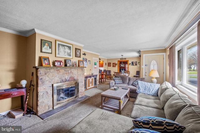 190 NEW RD, Southampton, PA 18966